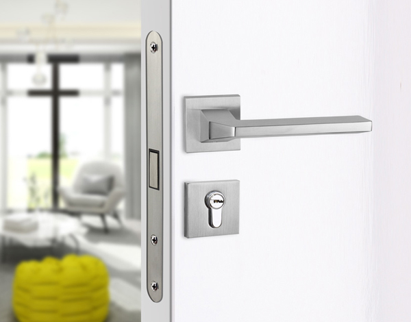 qhov rooj-locks-kov