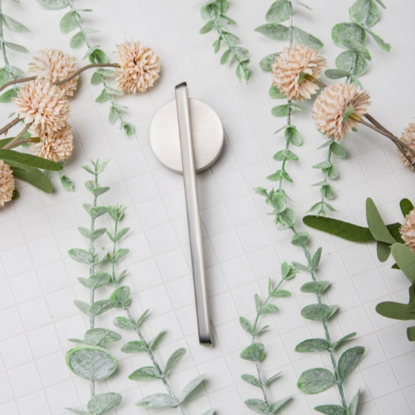 Analyzing the Comfort of Grip for Door Handles