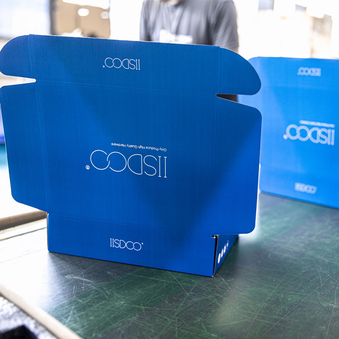 Customizable product packaging
