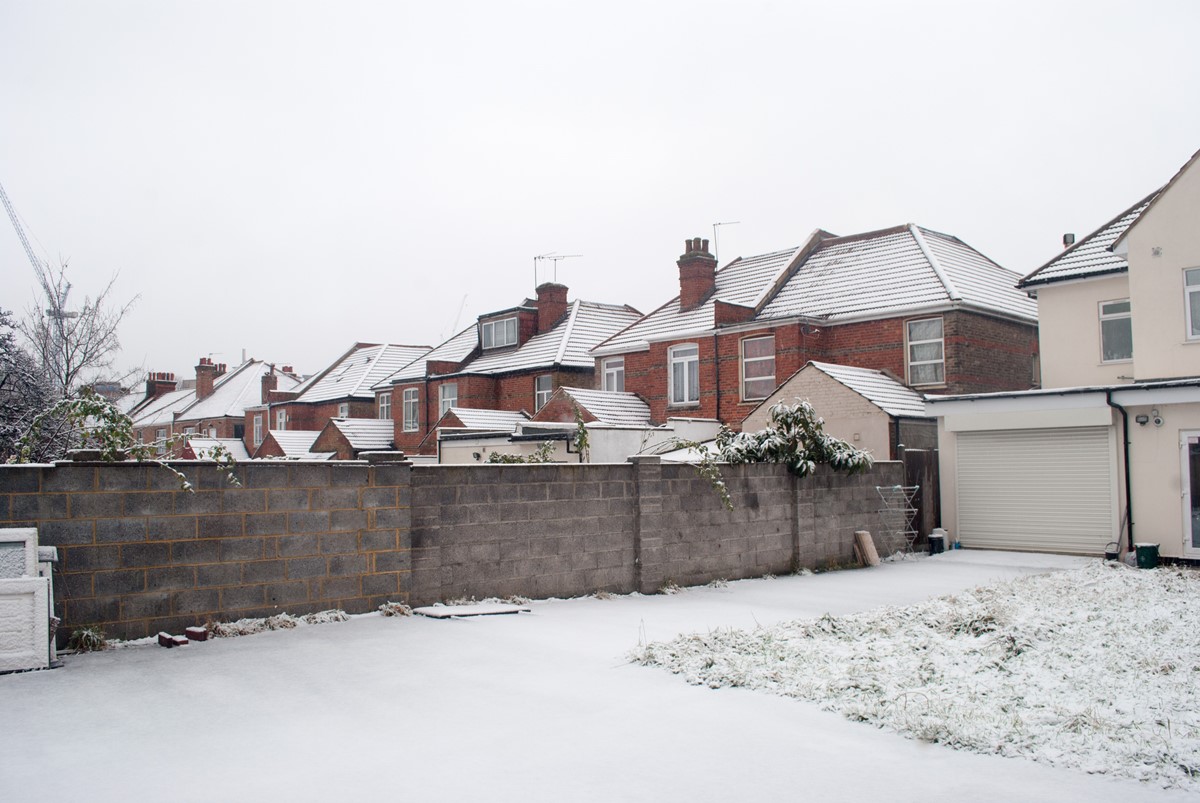 Door handles that prevent icing.